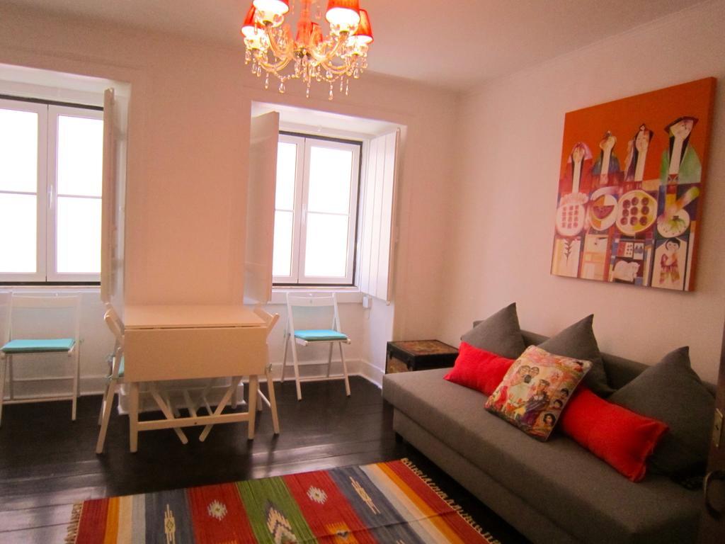 Shabby Chic Bairro Alto Apartment Lisbon Room photo